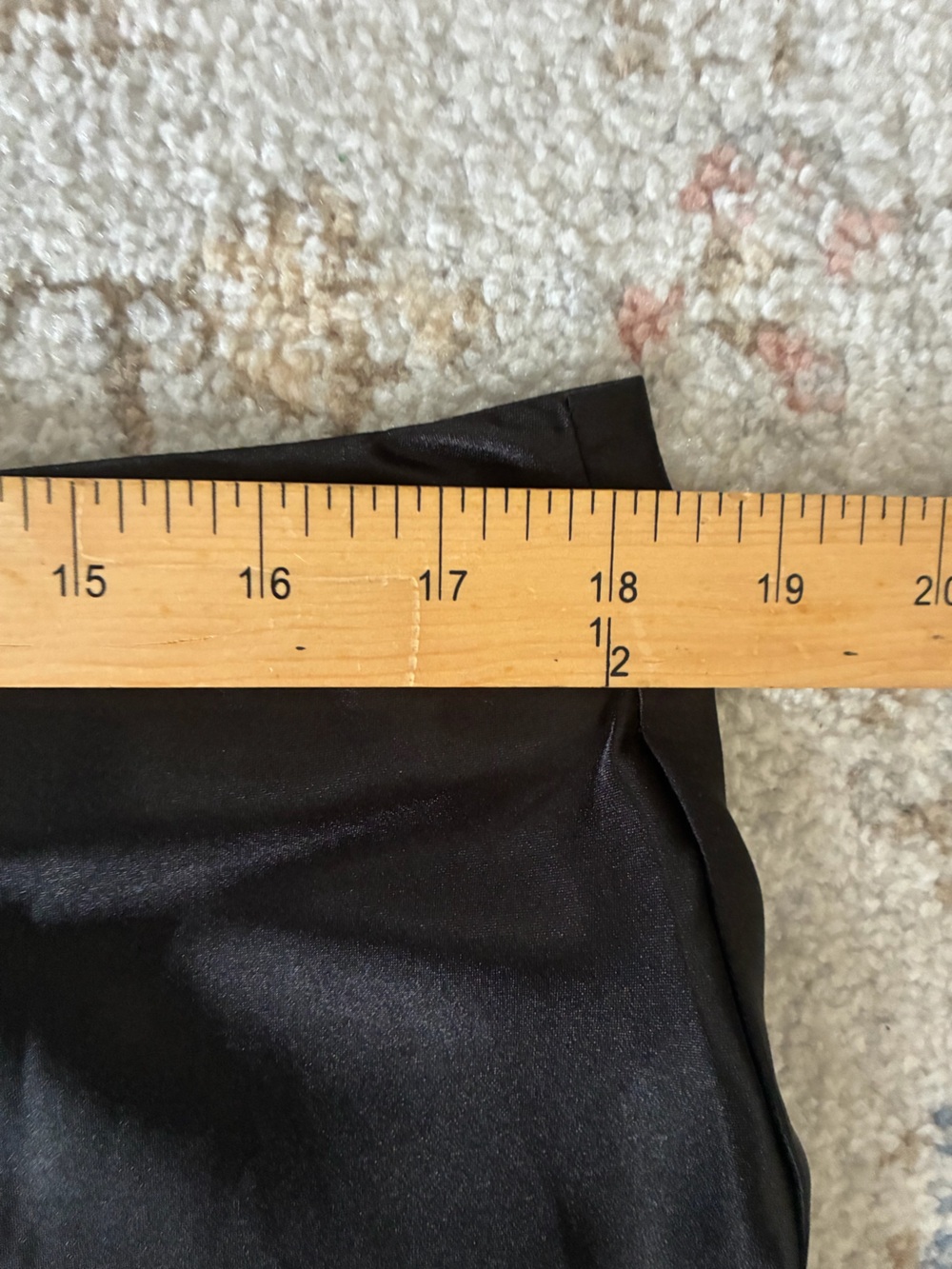 NWT-Verdusa Black Satin Skirt-Size XL - Picture 5 of 7